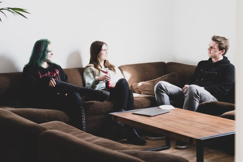 Meetings können auch bequem auf dem Sofa stattfinden