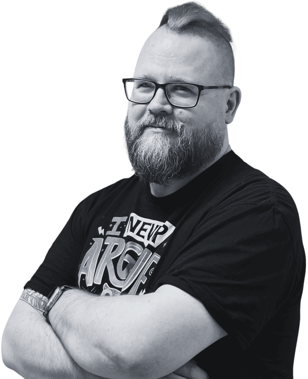 Mann mit Brille und Bart, verschränkte Arme.