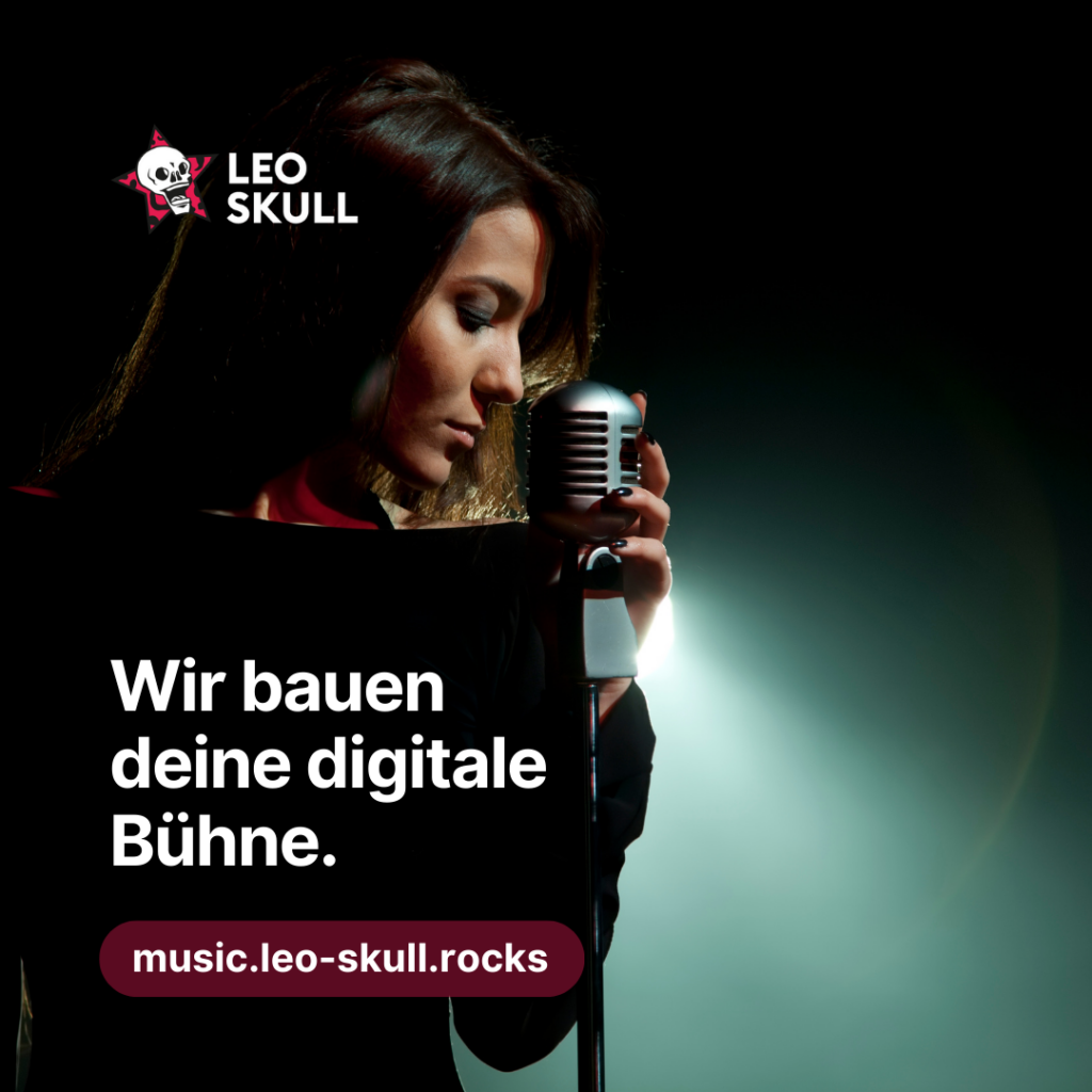 Sängerin am Mikrofon, Werbung für digitale Bühne, Leo Skull.